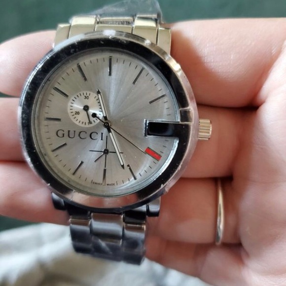 Gucci Watch - Picture 2 of 3